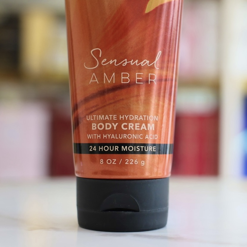 Kem Dưỡng Thể Bath & Body Works Sensual Amber Body Cream Của Mỹ 226g