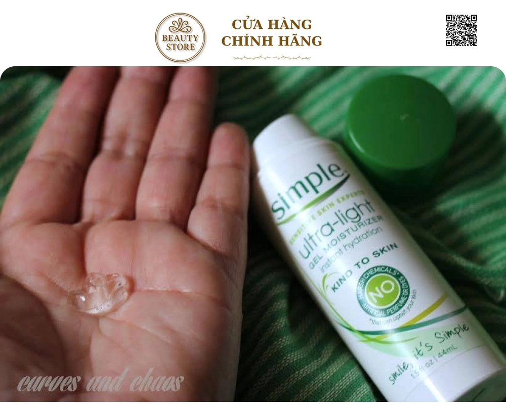 Kem Dưỡng Ẩm Simple Ultra-Light Gel Moisturizer